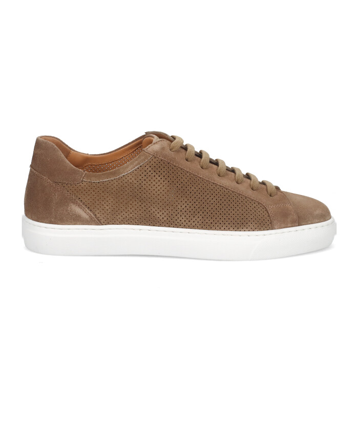 chaussures-decontractees-en-daim-marron