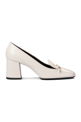 white-pumps-with-block-heel