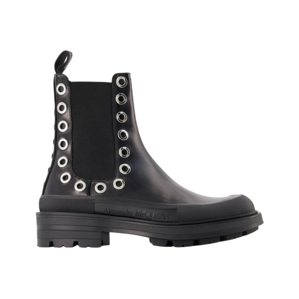 Shop Boots from Alexander McQueen online on Miinto
