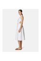 robe-midi-avec-broderies-et-details-decoupes