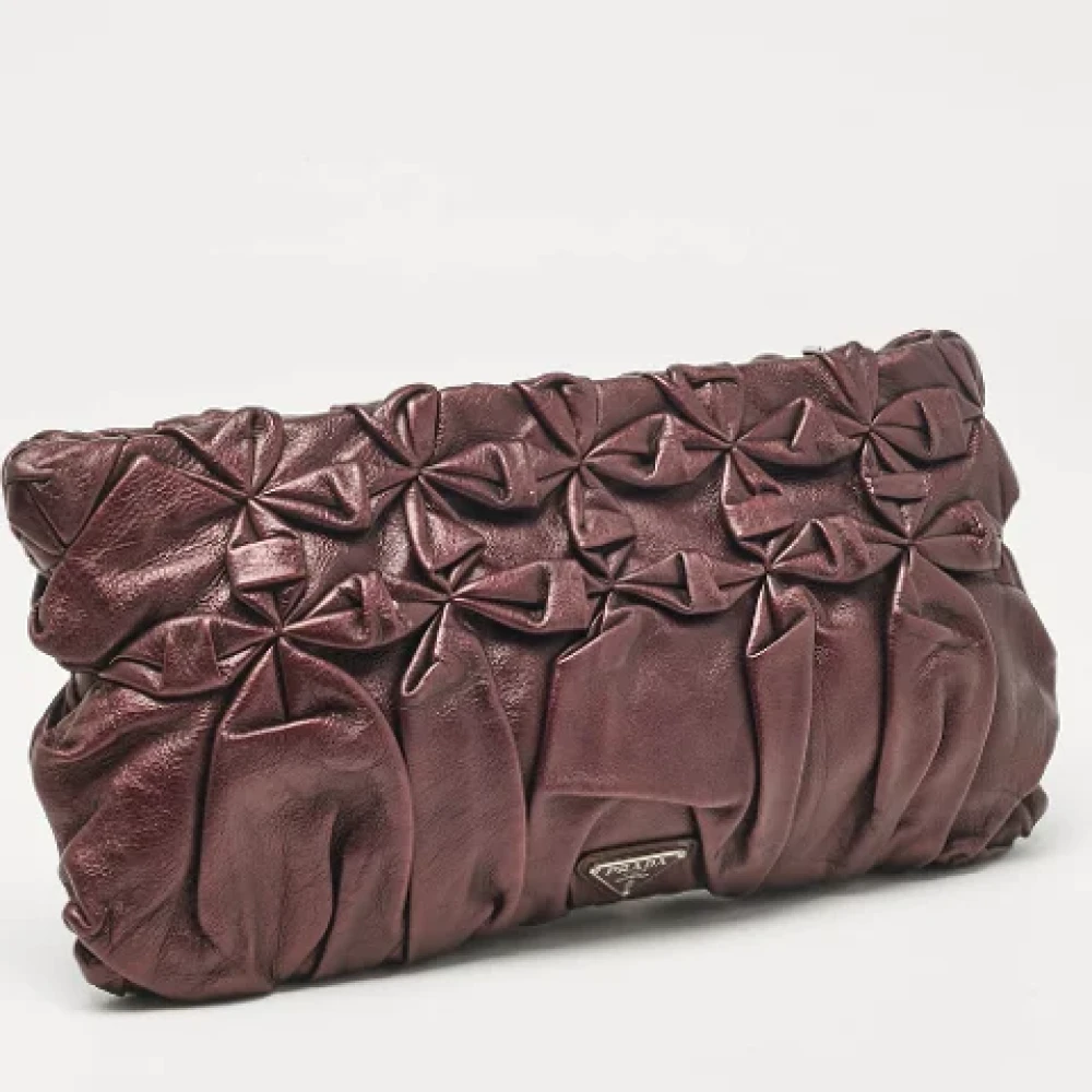 Prada Vintage Pre-owned Leather clutches Purple Dames