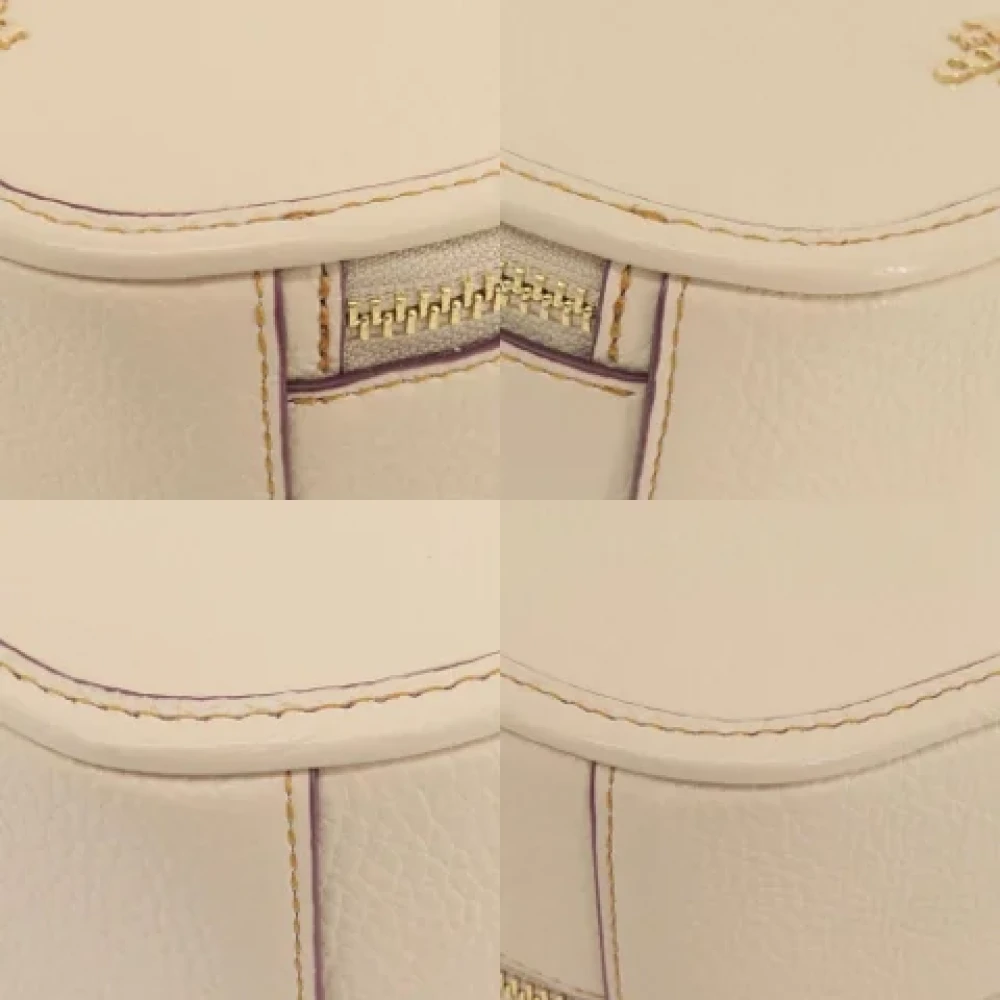Coach Pre-owned Fabric handbags Beige Dames