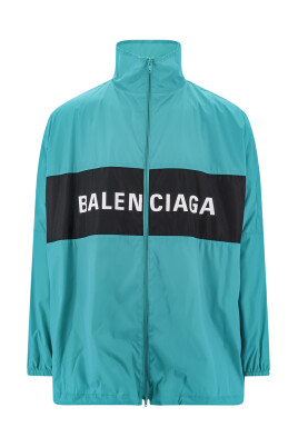 stylish-nylon-jacket