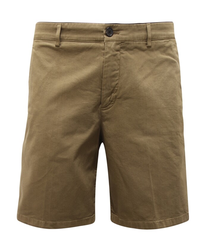 bermuda-classique-en-vert-militaire