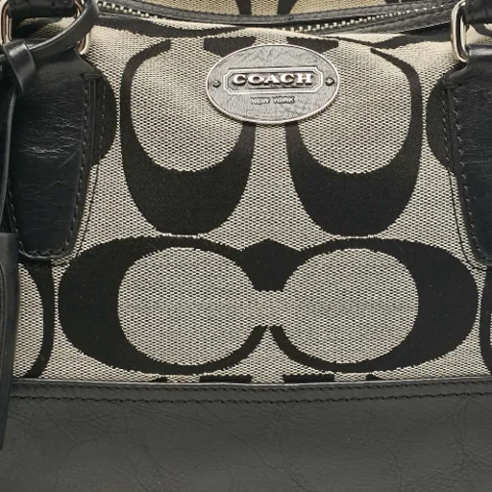 Coach Pre-owned Canvas handbags Black Dames
