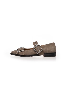 stiliga-ballerinaskor-med-silver-spannen