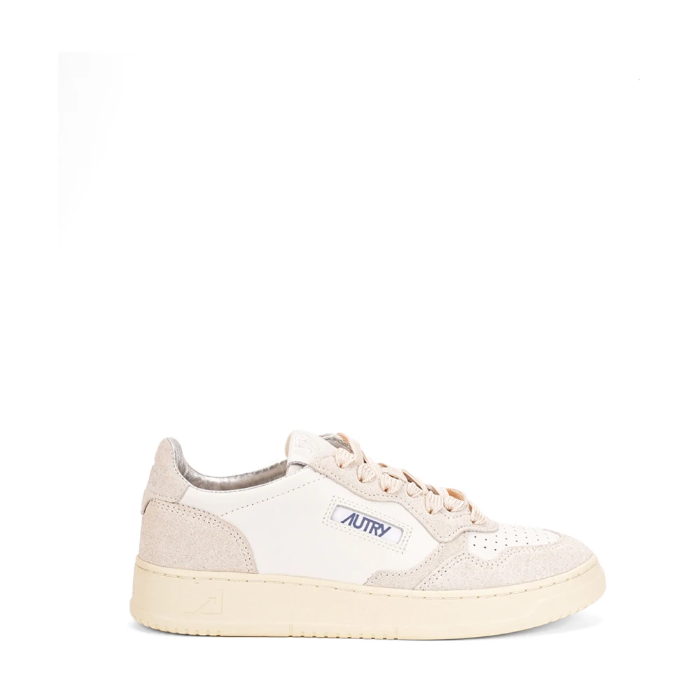 Autry Women's White Action Flat Shoes With Stars - Sneakers - 8 Uk - Shoes