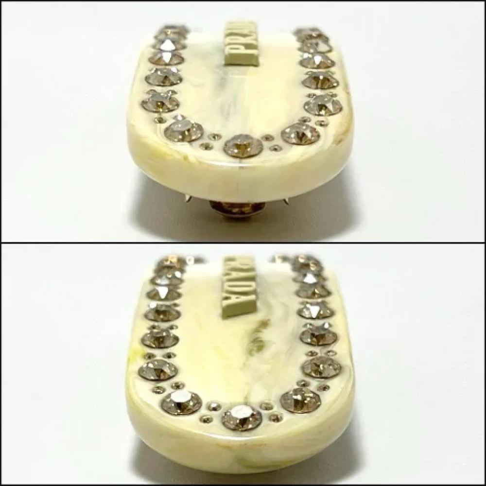 Prada Vintage Pre-owned Metal hair-accessories Beige Dames