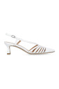 witte-suede-leren-sandalen-met-pijlneus