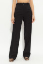 wollen-broek-met-stiksels-op-de-pijpen