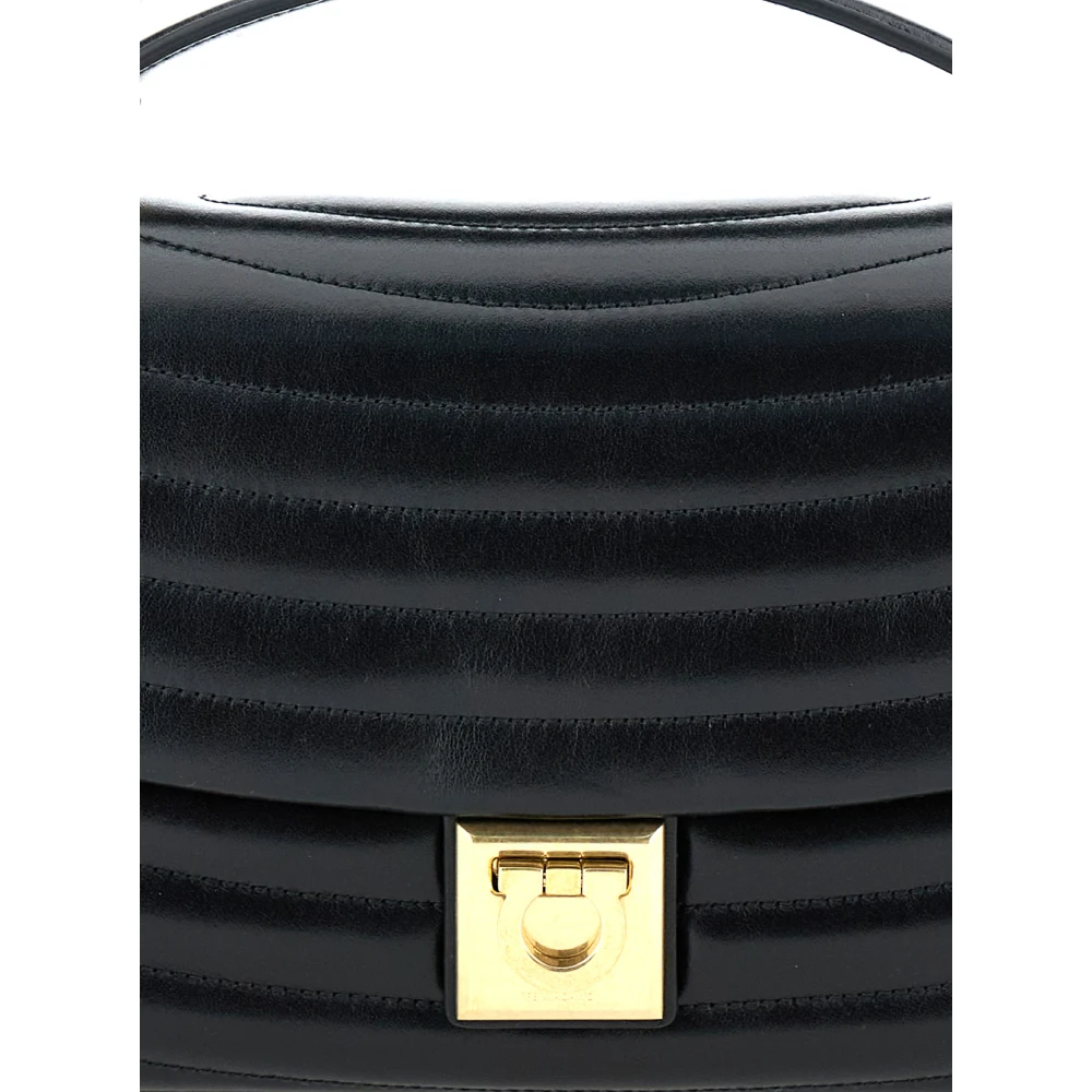Salvatore Ferragamo Zwarte MAT Flap Tassen Black Dames