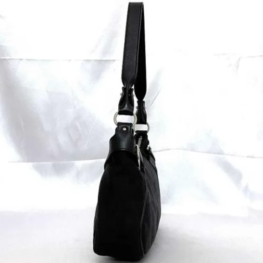 Salvatore Ferragamo Pre-owned Nylon shoulder-bags Black Dames