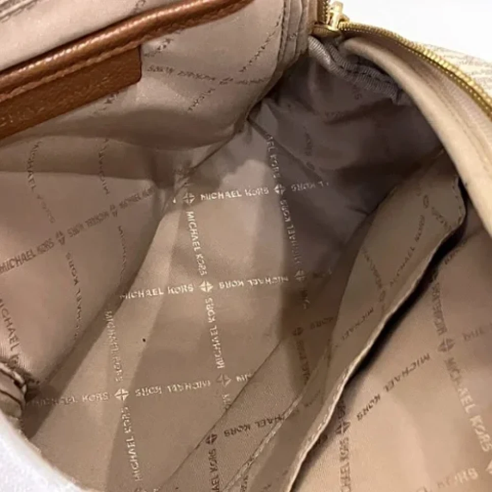 Michael Kors Pre-owned Canvas backpacks Beige Dames