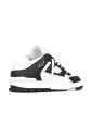 white-sneakers-stylish-and-eco-friendly