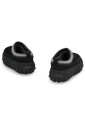 sneakers-en-peau-de-mouton-et-daim
