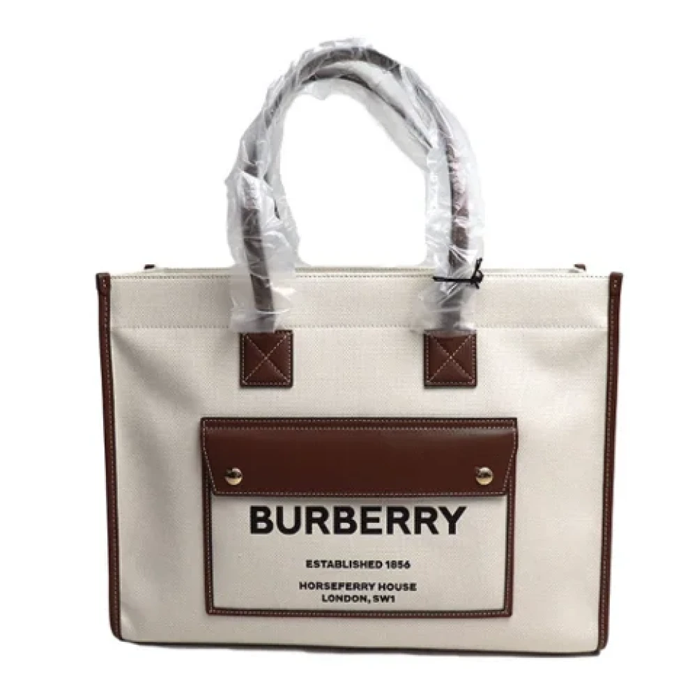 Burberry Vintage Pre-owned Fabric handbags Beige Dames
