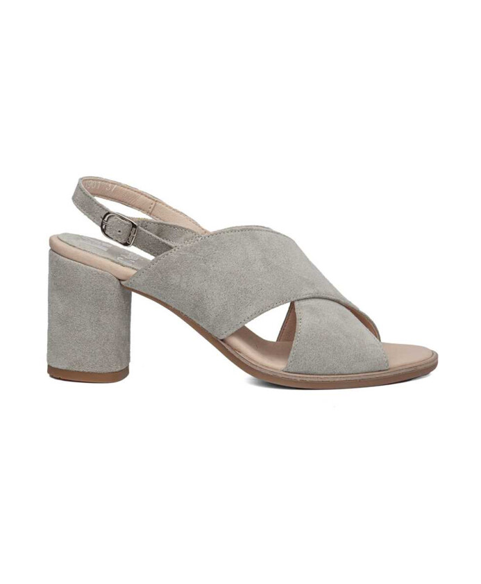 crossed-suede-sandal-chunky-heel