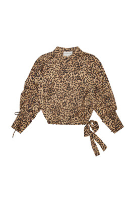 leopardmonstrad-topp-med-knut-i-midjan