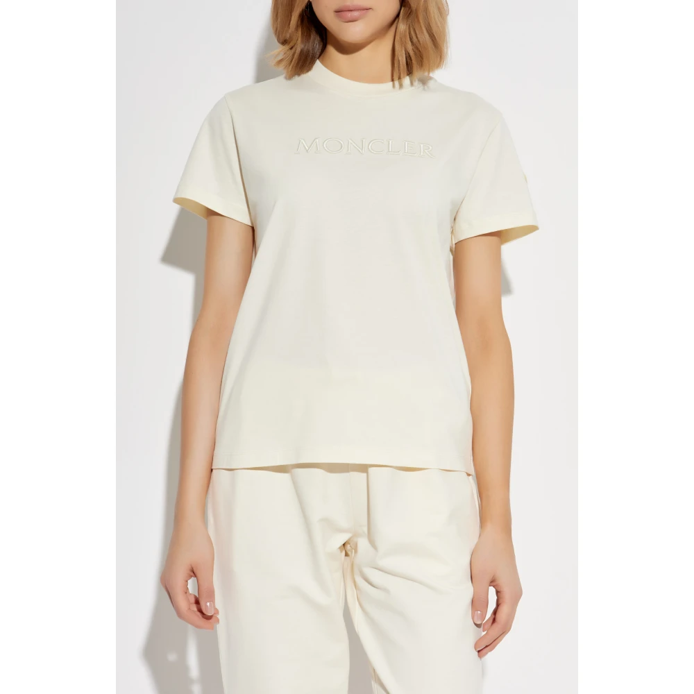 Moncler T-shirt met logo Beige Dames
