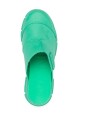 groene-slipper-muilezel-met-logo-patch