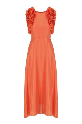 robe-midi-en-soie-corail-avec-volants