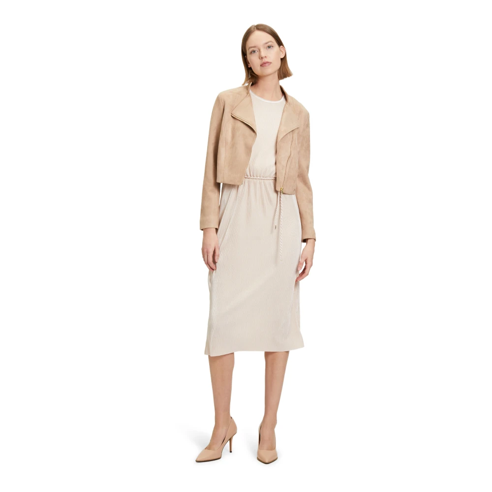 Betty & Co Mouwloze Geplooide Jurk Beige Dames
