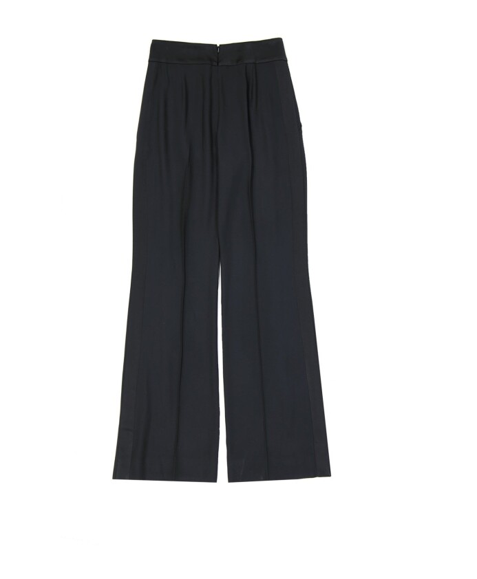 pantalon-classique-evase-avec-detail-en-satin