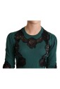 pull-elegant-vert-avec-detail-en-dentelle-noire