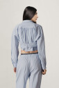 chemise-en-popeline-bleu-clair-avec-top