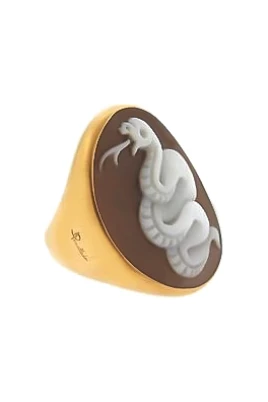 Eva Ring