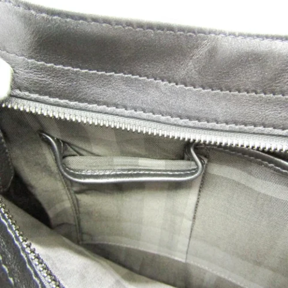 Burberry Vintage Pre-owned Leather shoulder-bags Gray Dames