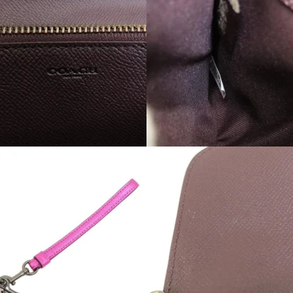 Coach Pre-owned Leather wallets Pink Dames