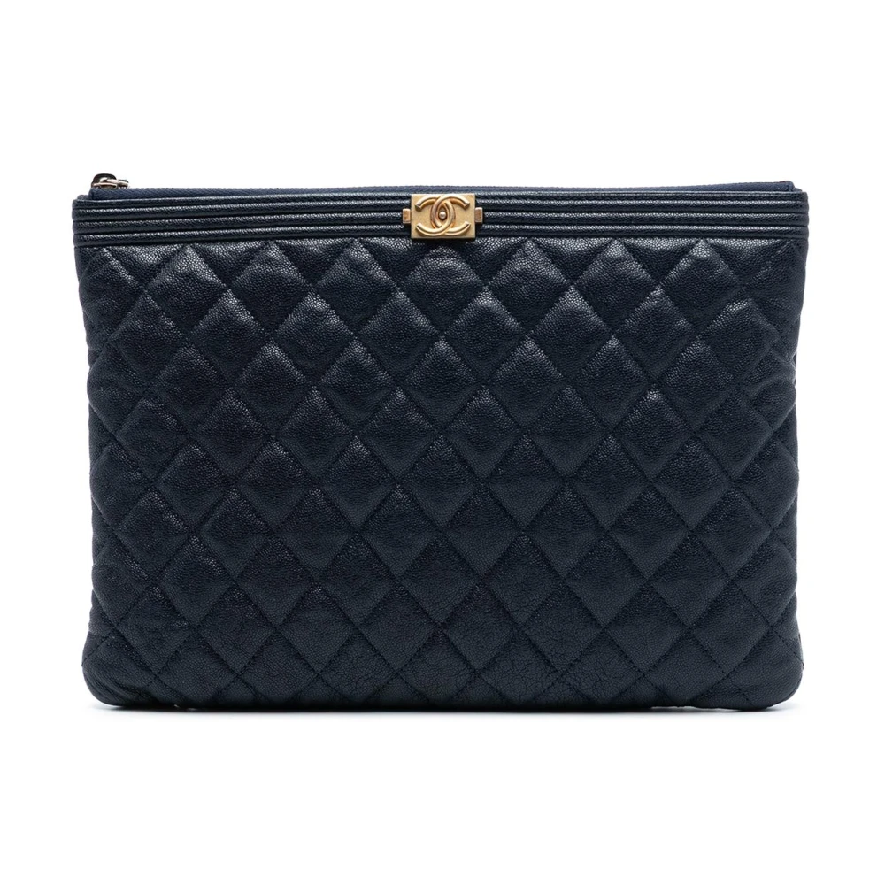 Chanel Vintage Women's Blue Pre-Owned Quilted Leather Clutch