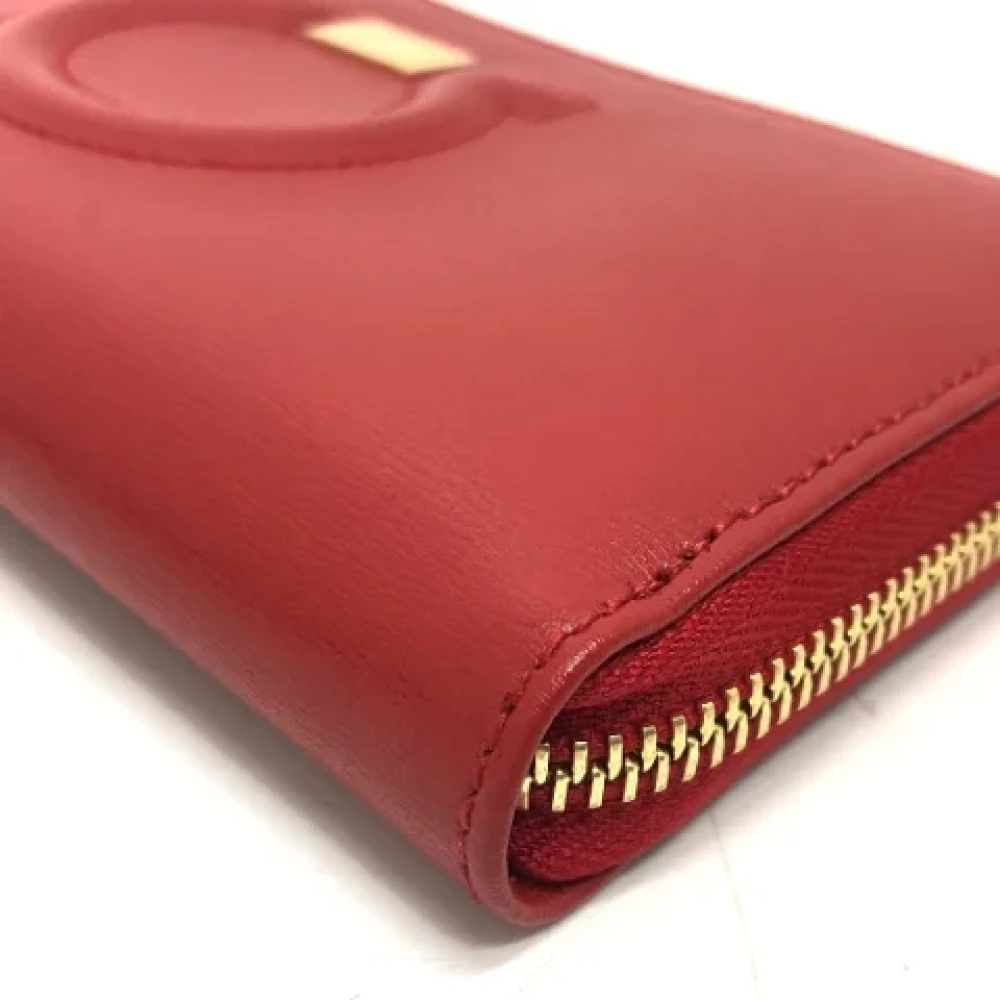 Salvatore Ferragamo Pre-owned Leather wallets Red Dames