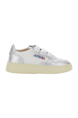 sneakers-blanches-pour-enfants-rayures-basses