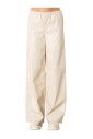 relaxte-broek-in-ecopelle-in-bijna-mauve