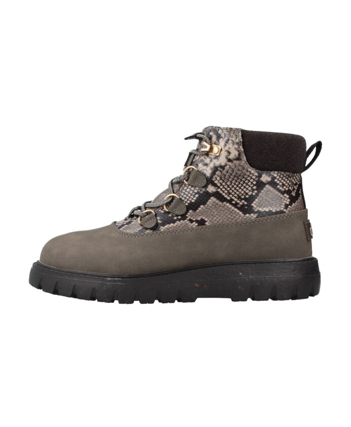 lace-up-boots