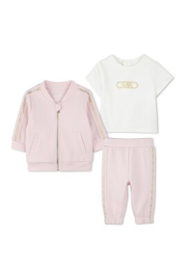 elegant-jersey-double-sporty-outfit