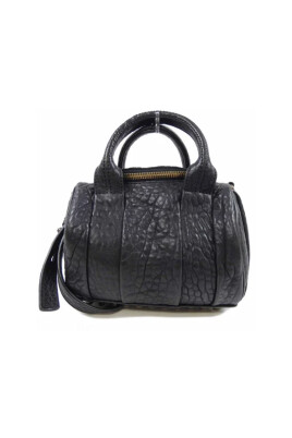 pre-owned-cuir-sacs-main