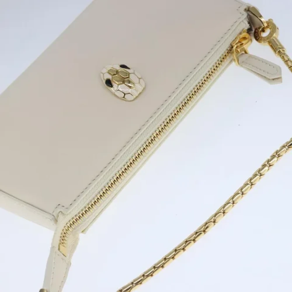 Bvlgari Vintage Pre-owned Leather handbags White Dames