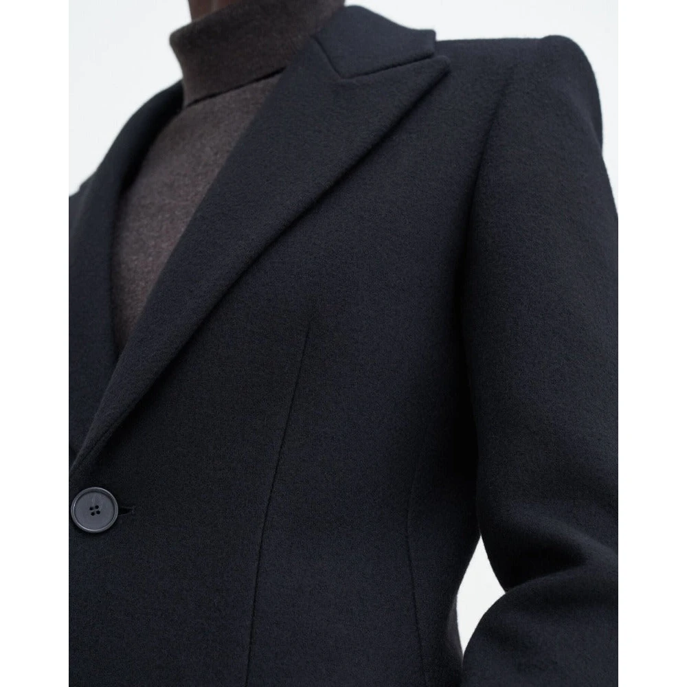 Filippa K Zwarte wollen jas met brede schouders Black Dames