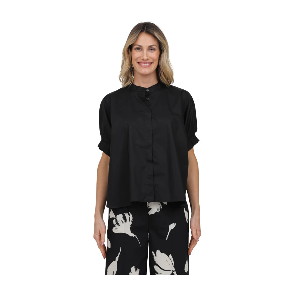 MeiMeiJ Wijde blouse met guru kraag en pofmouw Black Dames