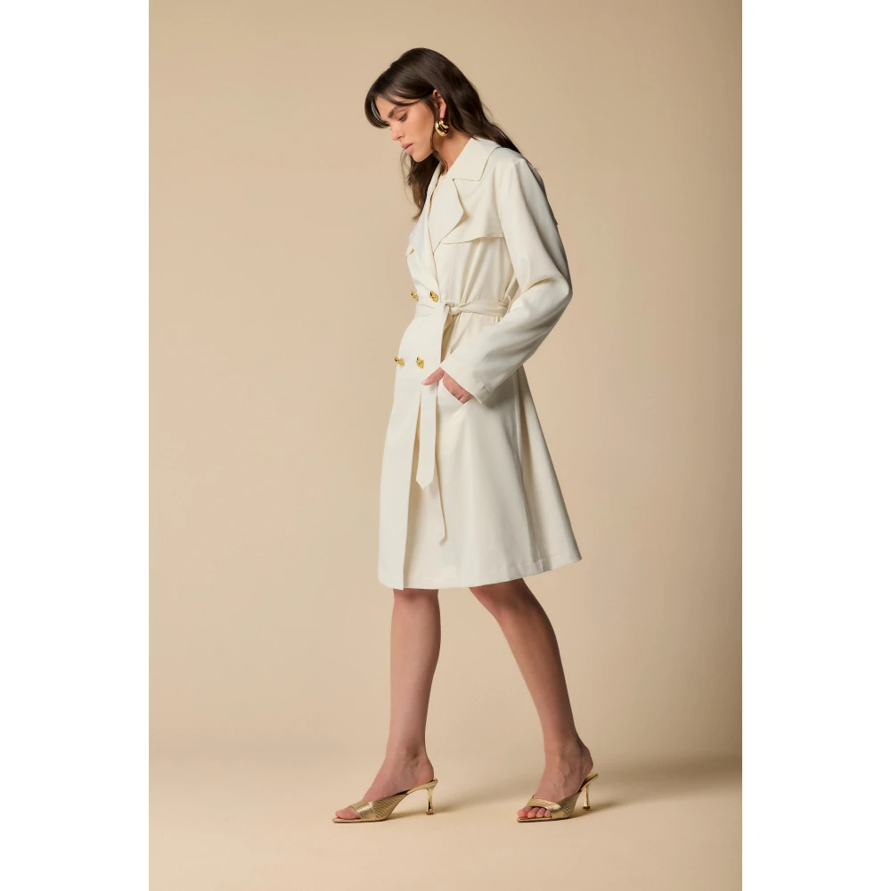 Kocca Stijlvolle Trench Coats voor alle seizoenen White Dames