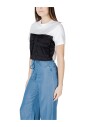 witte-katoenen-t-shirt-met-zakken