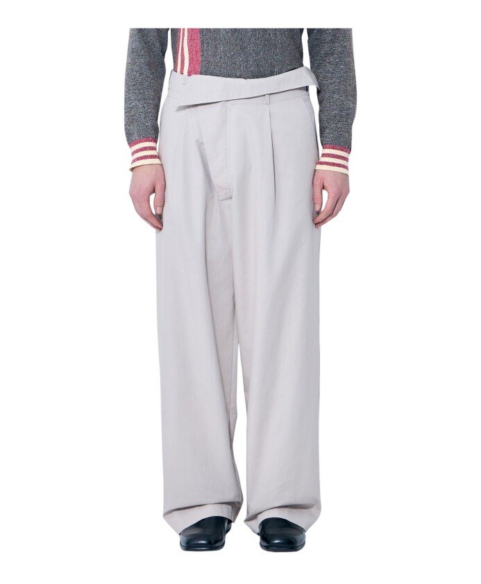pantalon-en-tissu-uni-avec-revers