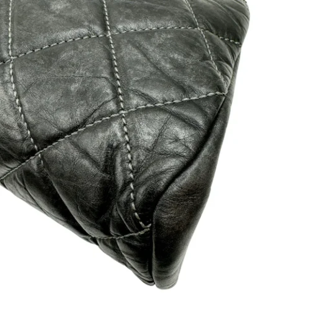 Chanel Vintage Pre-owned Leather totes Black Dames