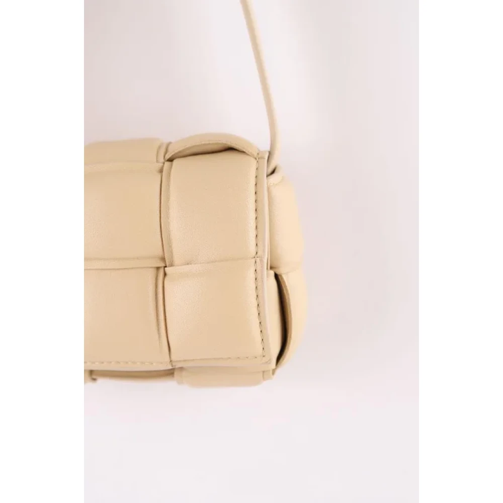 Bottega Veneta Vintage Pre-owned Leather shoulder-bags Beige Dames