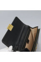 pre-owned-cuir-pochettes-minaudieres
