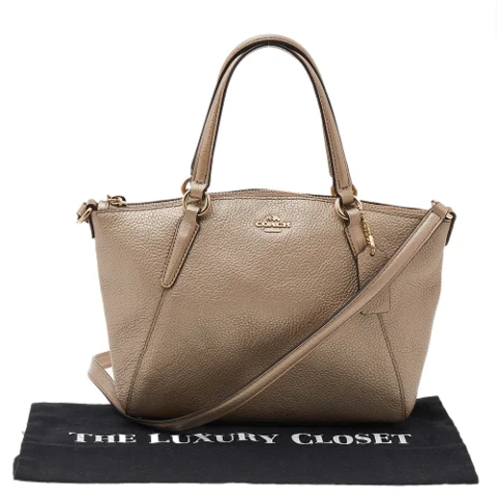 Coach Pre-owned Leather totes Beige Dames