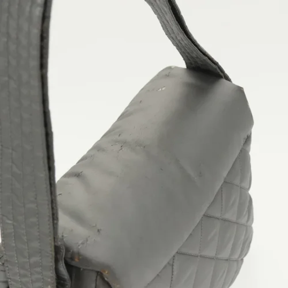 Chanel Vintage Pre-owned Canvas chanel-bags Gray Dames